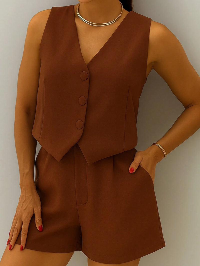 Conjunto Social Colete Botão Forrado e Short de Alfaiataria Feminino